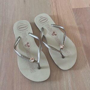 Havaianas Sandals Mickey Mouse Gold Flip Flop 9